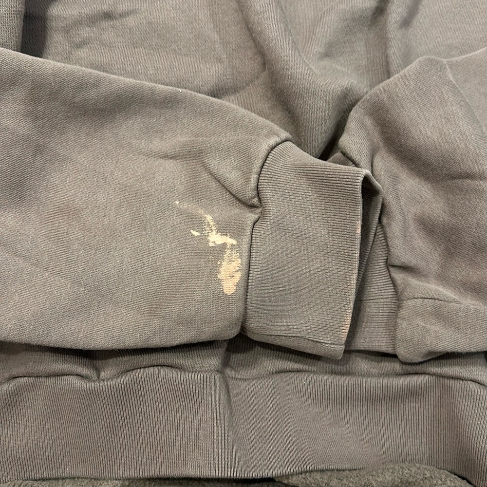GAP hoodie - Picture 3 of 3